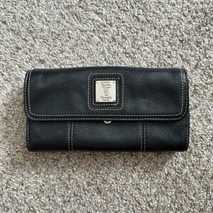 Tignanello Black Leather Continental Wallet with Contrast Stitching